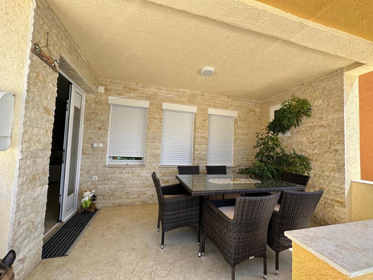Apartments Edona Ulcinj Eksteriør billede